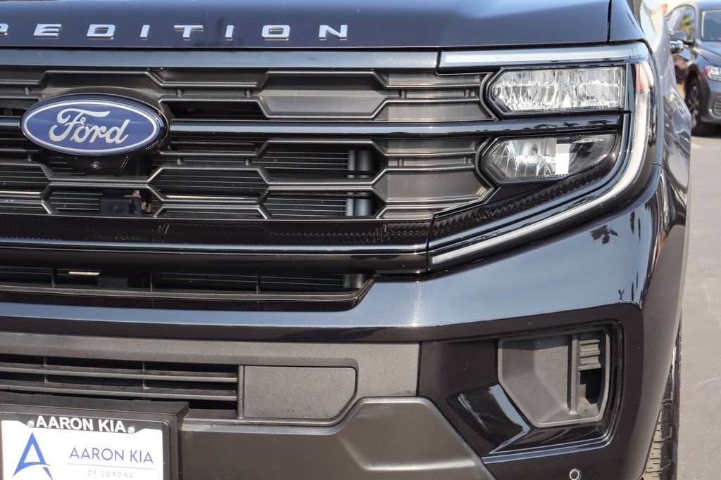 Used 2025 Ford Expedition Max Active AWD/4WD image 8