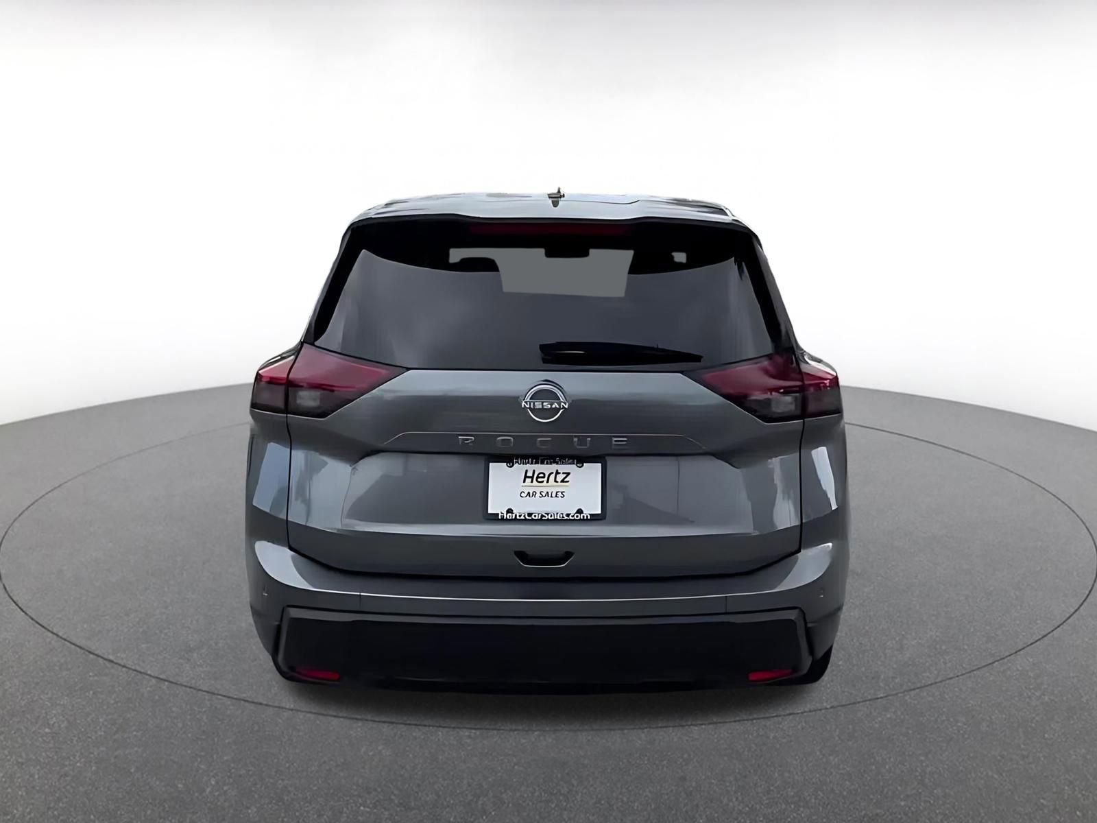 Used 2025 Nissan Rogue SV FWD image 12