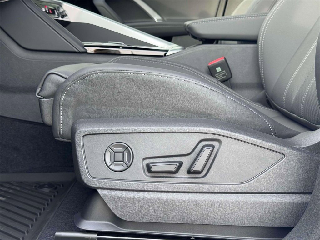 New 2025 Audi Q5 Premium Plus image 8