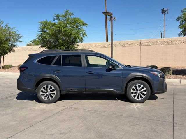 Used 2024 Subaru Outback Premium image 3