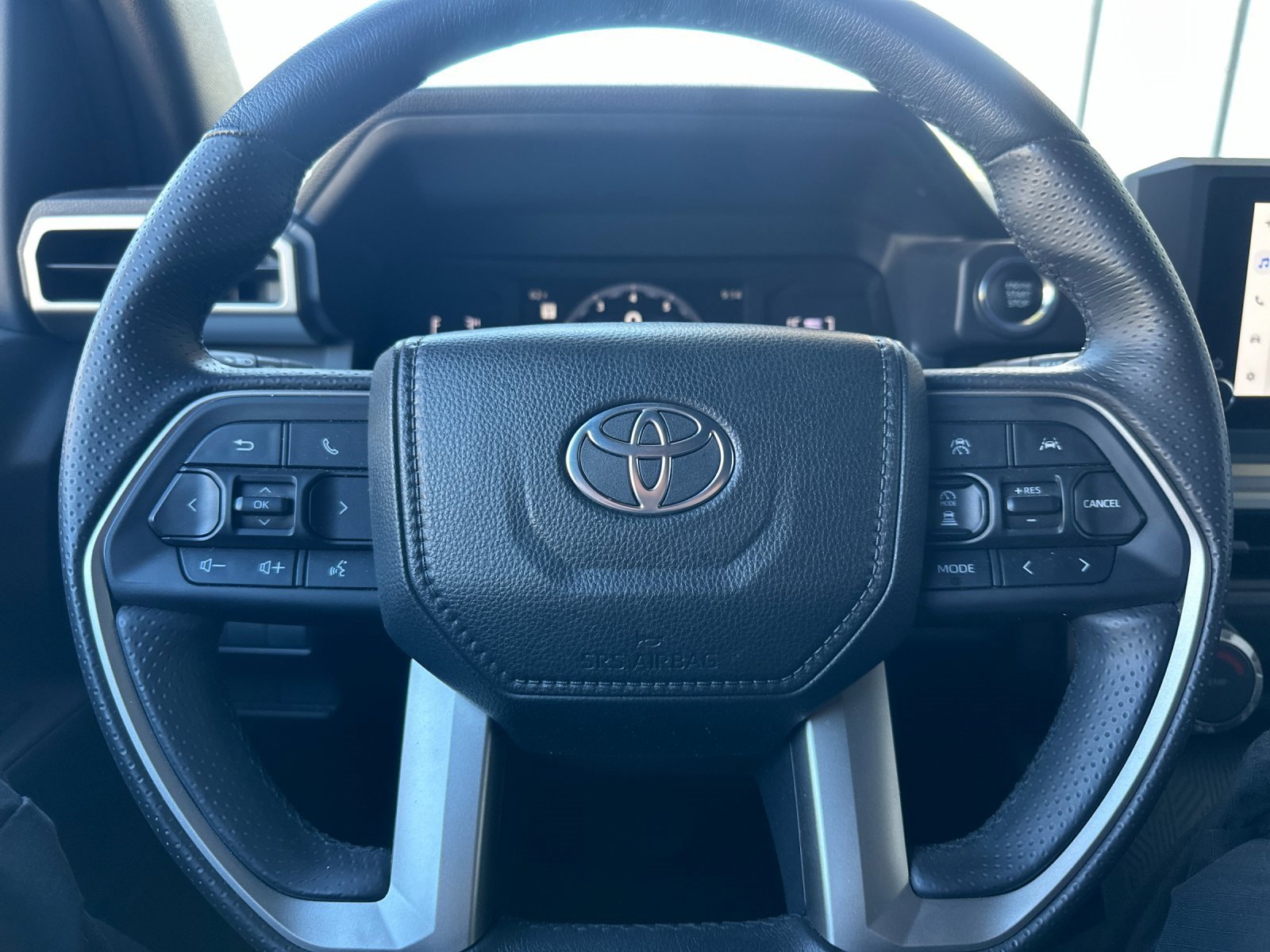 Used 2025 Toyota 4Runner SR5 image 22