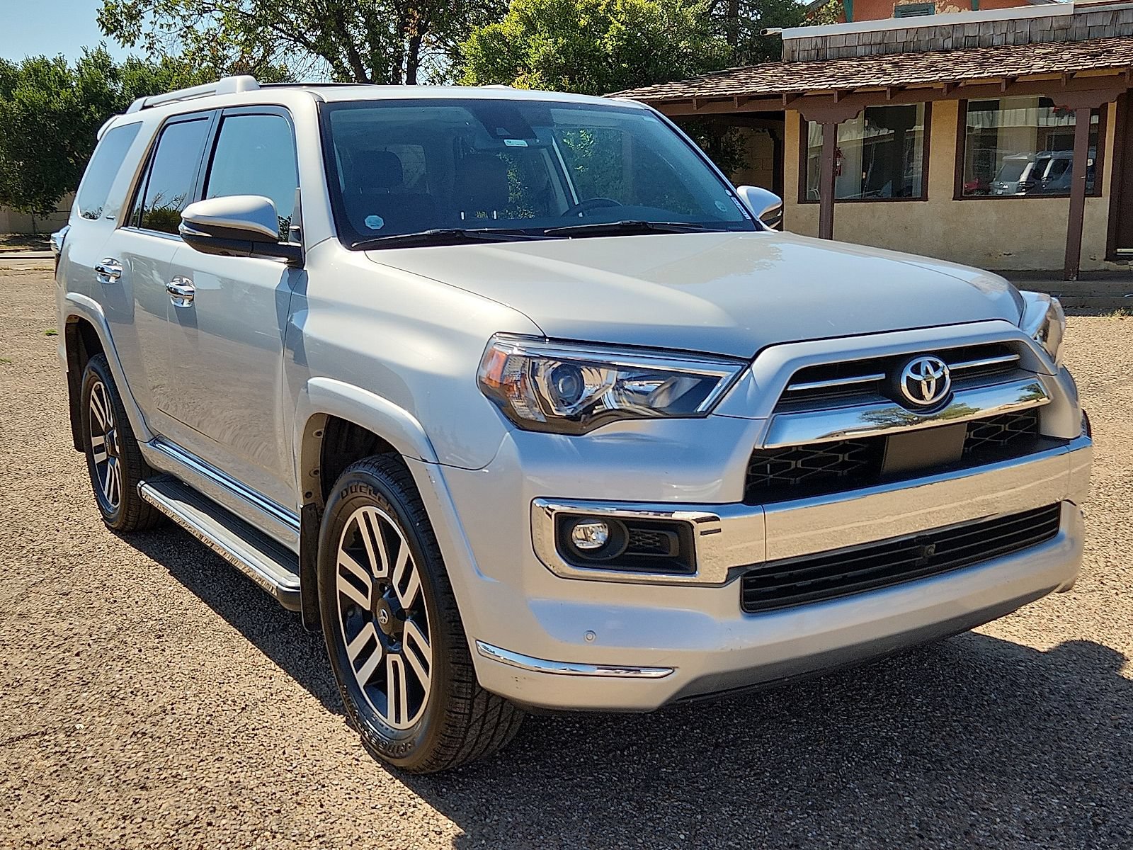 Used 2023 Toyota 4Runner Limited AWD/4WD image 5
