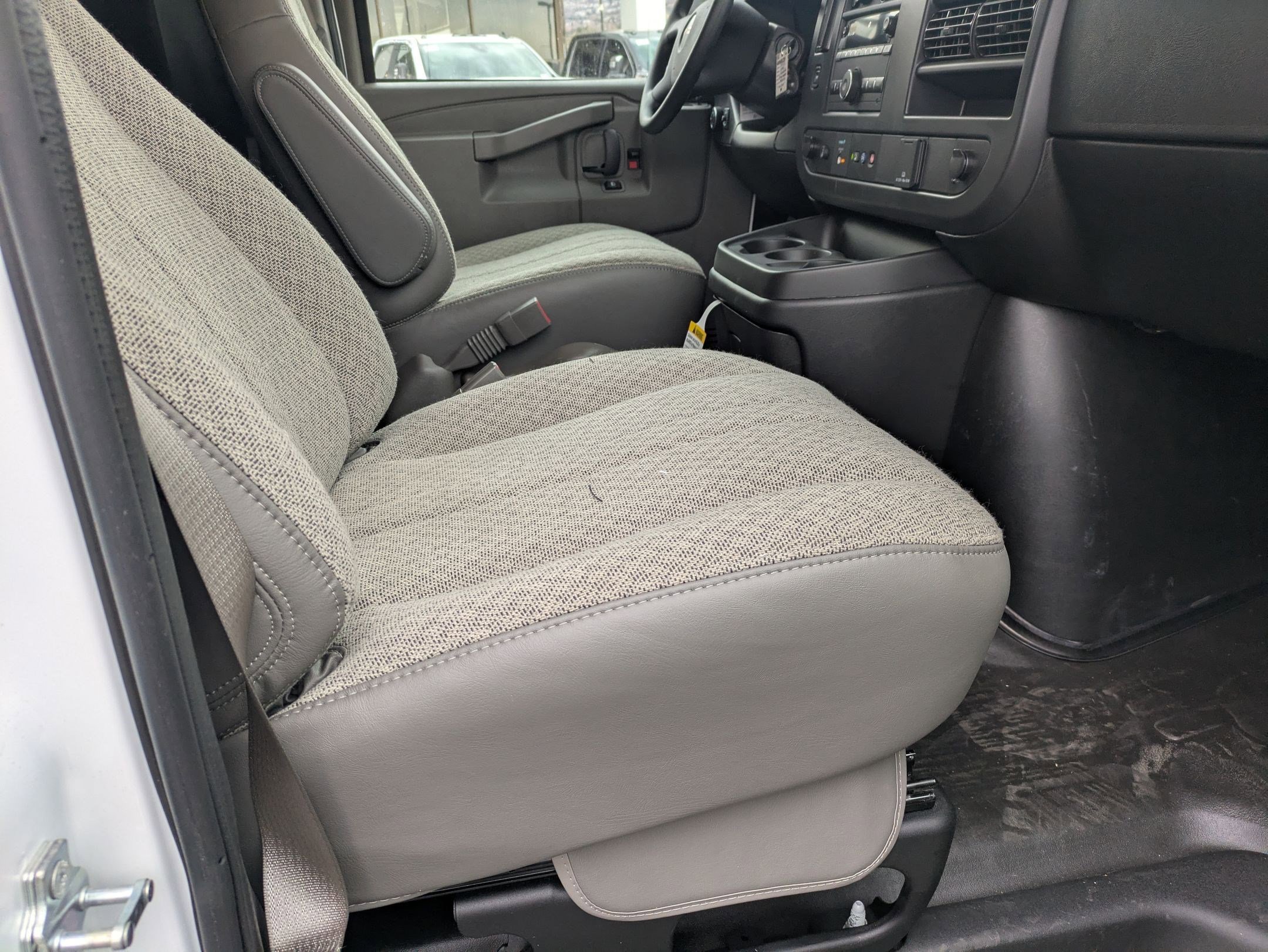 New 2025 GMC Savana 2500 w/ Safety Package RWD image 19