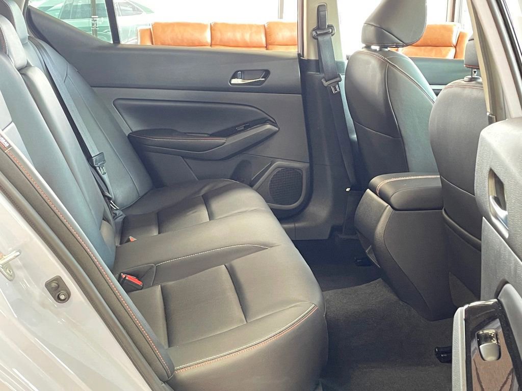 Used 2024 Nissan Altima 2.5 SR w/ SR Premium Package image 22