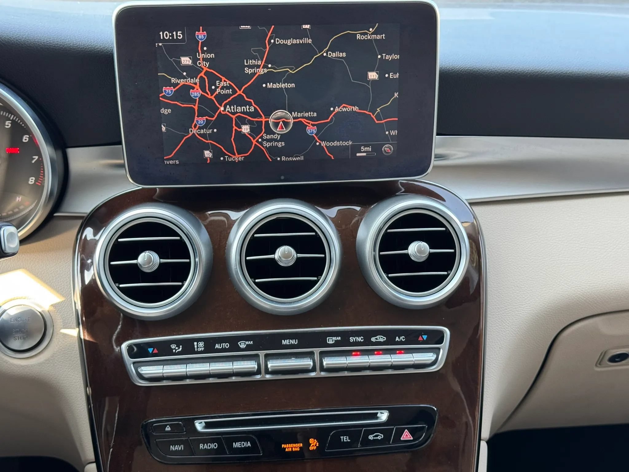Used 2019 Mercedes-Benz GLC 300 image 16