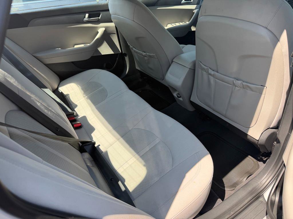 Used 2017 Hyundai Sonata SE image 21