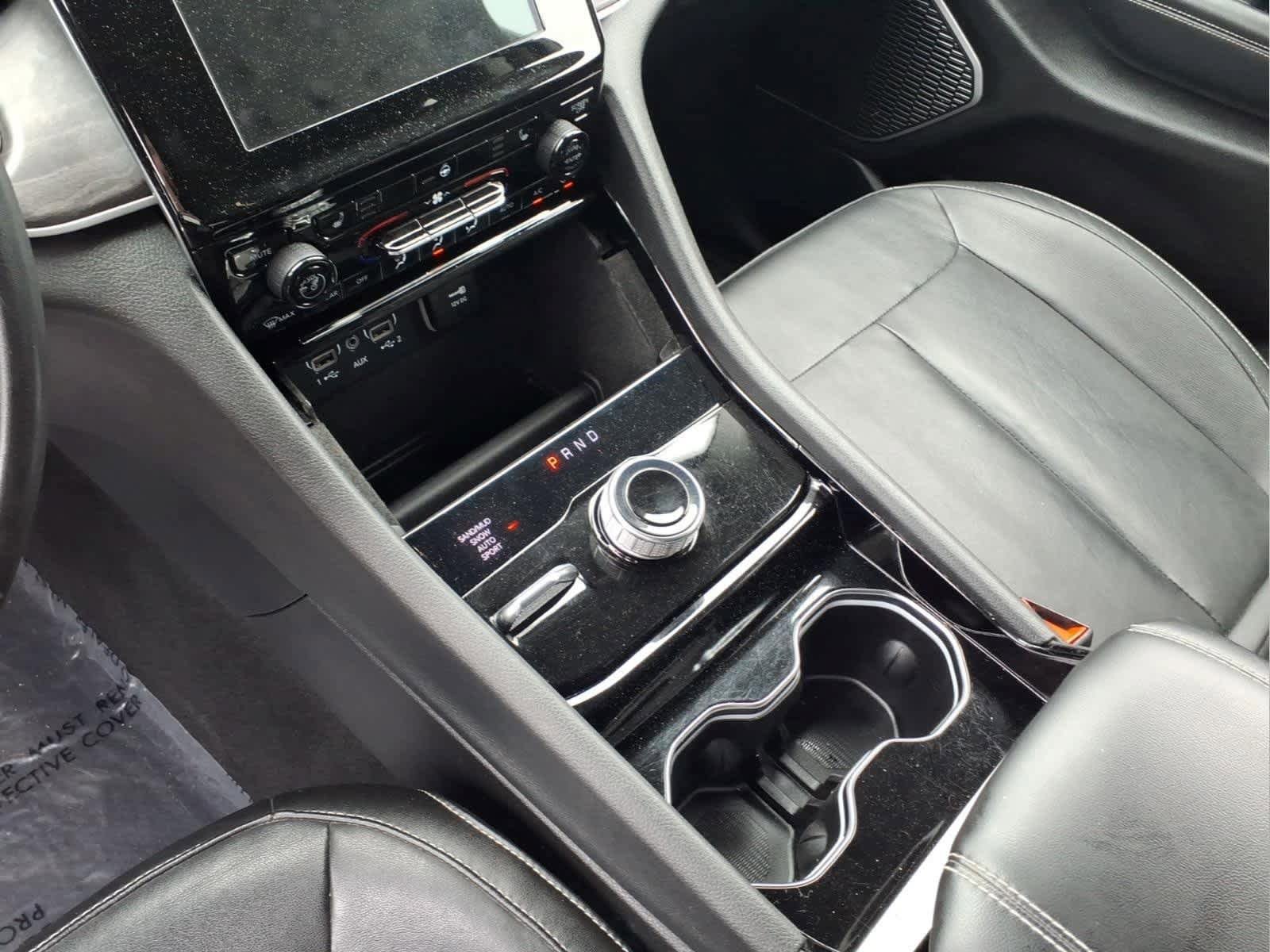Used 2022 Jeep Grand Cherokee L Limited AWD/4WD image 19