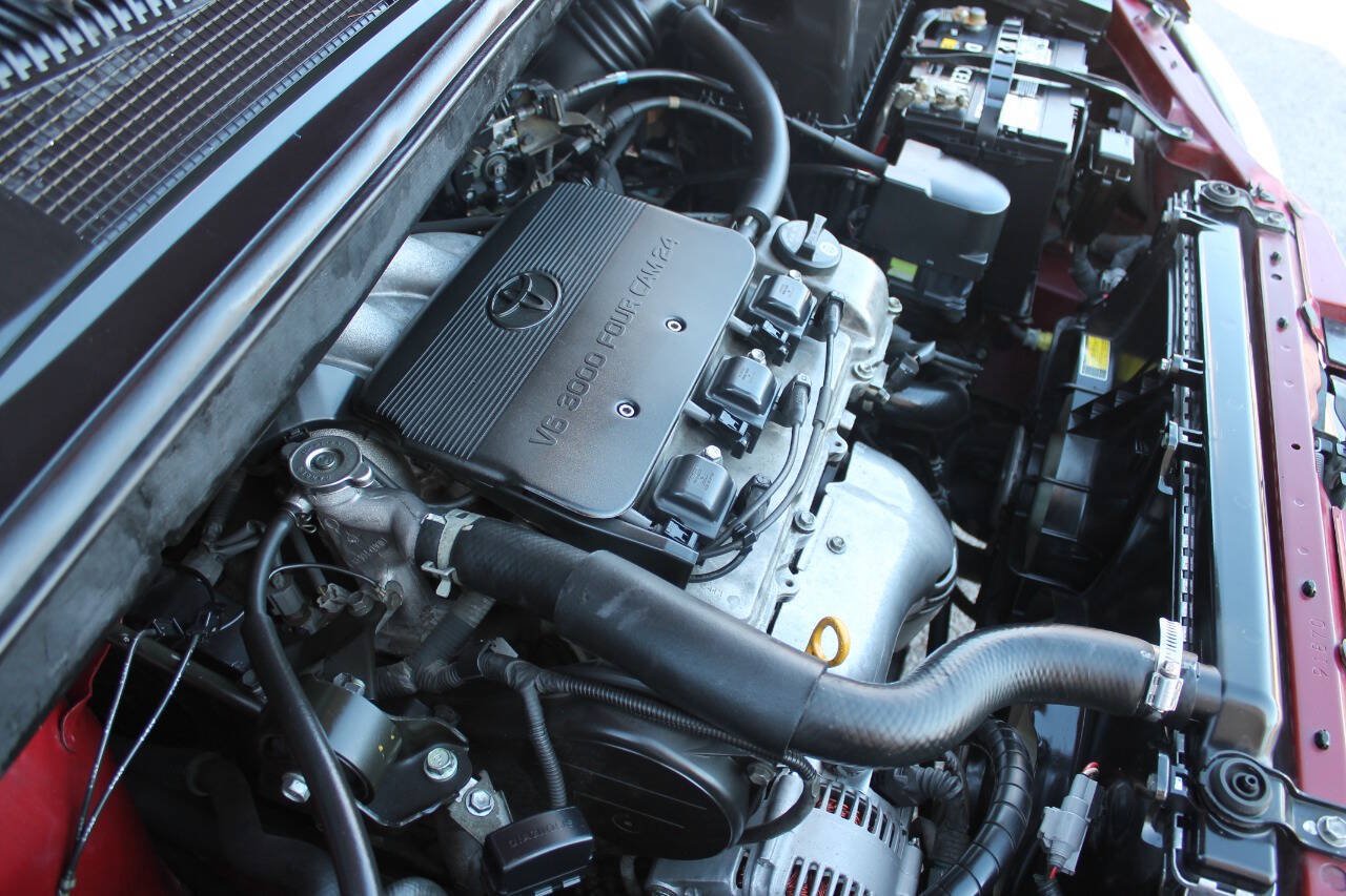 Used 1998 Toyota Sienna LE FWD image 10