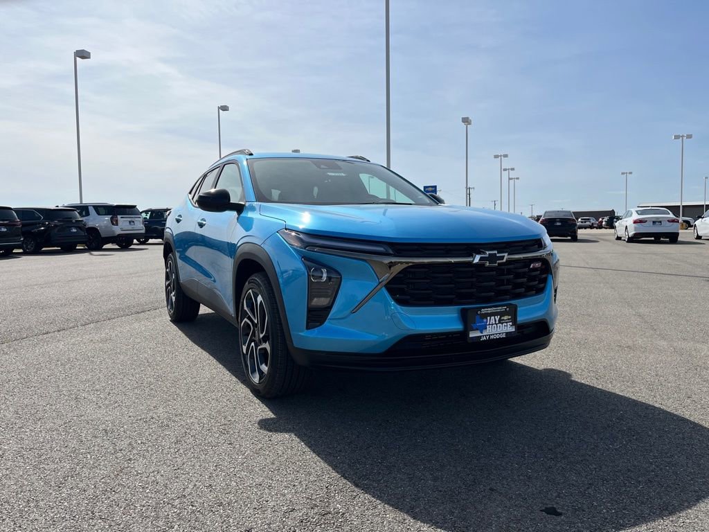 New 2026 Chevrolet Trax RS w/ Driver Confidence Package FWD image 7