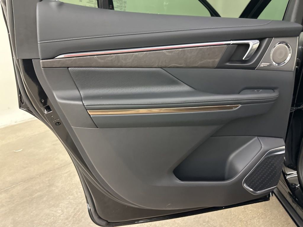 New 2026 Buick Enclave Avenir w/ Super Cruise Package image 28