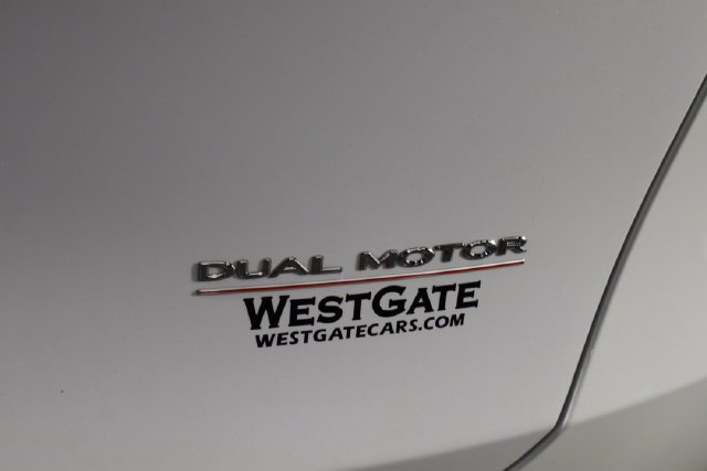 Used 2023 Tesla Model Y Performance AWD/4WD image 45