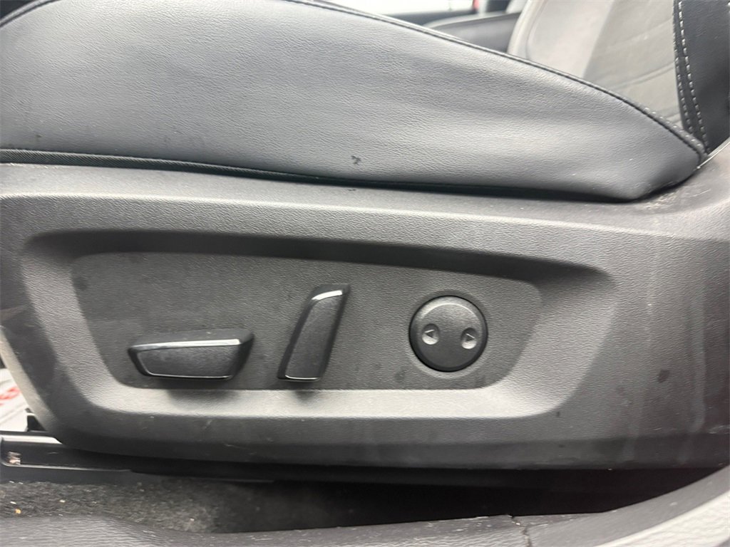 Used 2024 Mitsubishi Outlander SE image 13