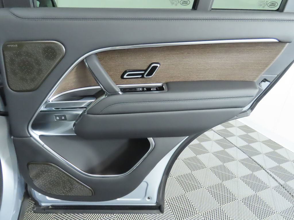 New 2025 Land Rover Range Rover Autobiography image 28