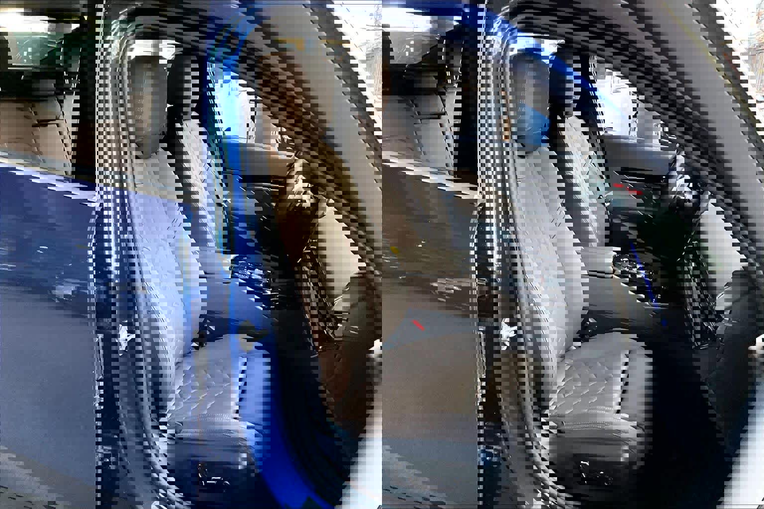 Used 2024 BMW 530i image 8