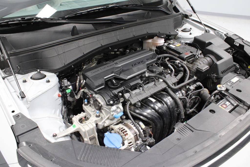 Certified 2025 Hyundai Kona SEL FWD image 19