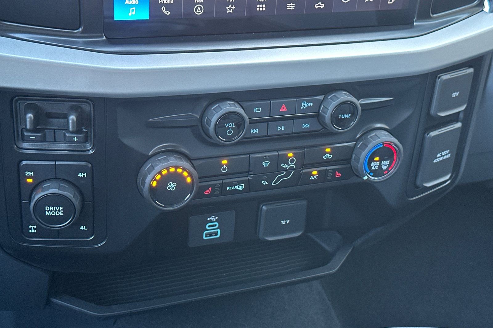 New 2026 Ford F350 XLT w/ XLT Premium Package image 20