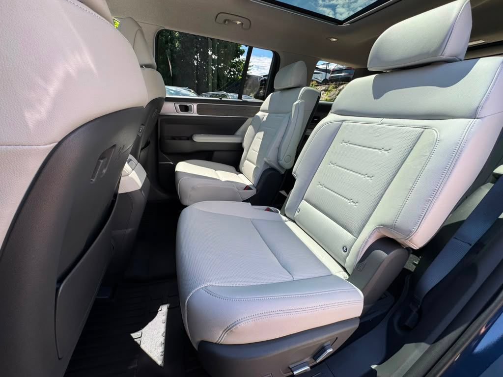 Certified 2026 Hyundai Santa Fe Limited AWD/4WD image 20
