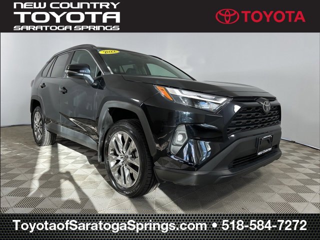 Used 2022 Toyota RAV4 XLE Premium image 1