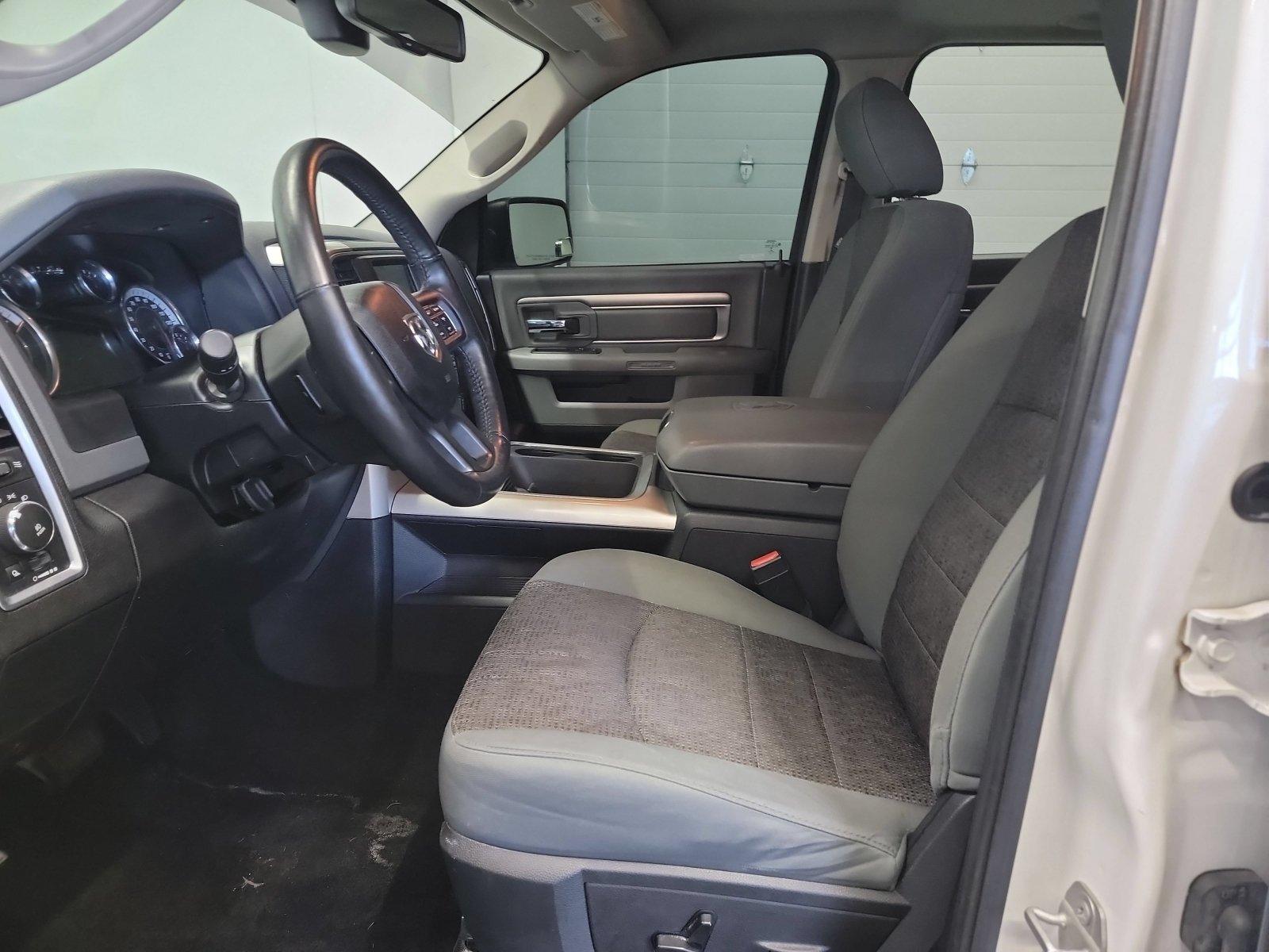 Used 2016 RAM 1500 Big Horn AWD/4WD image 12