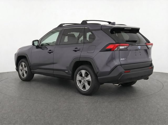 Used 2024 Toyota RAV4 XLE w/ Convenience Package AWD/4WD image 3