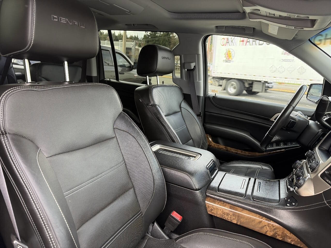 Used 2015 GMC Yukon XL Denali w/ Premium Package image 19