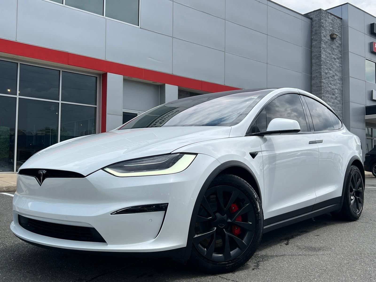 Used 2022 Tesla Model X Plaid AWD/4WD image 11