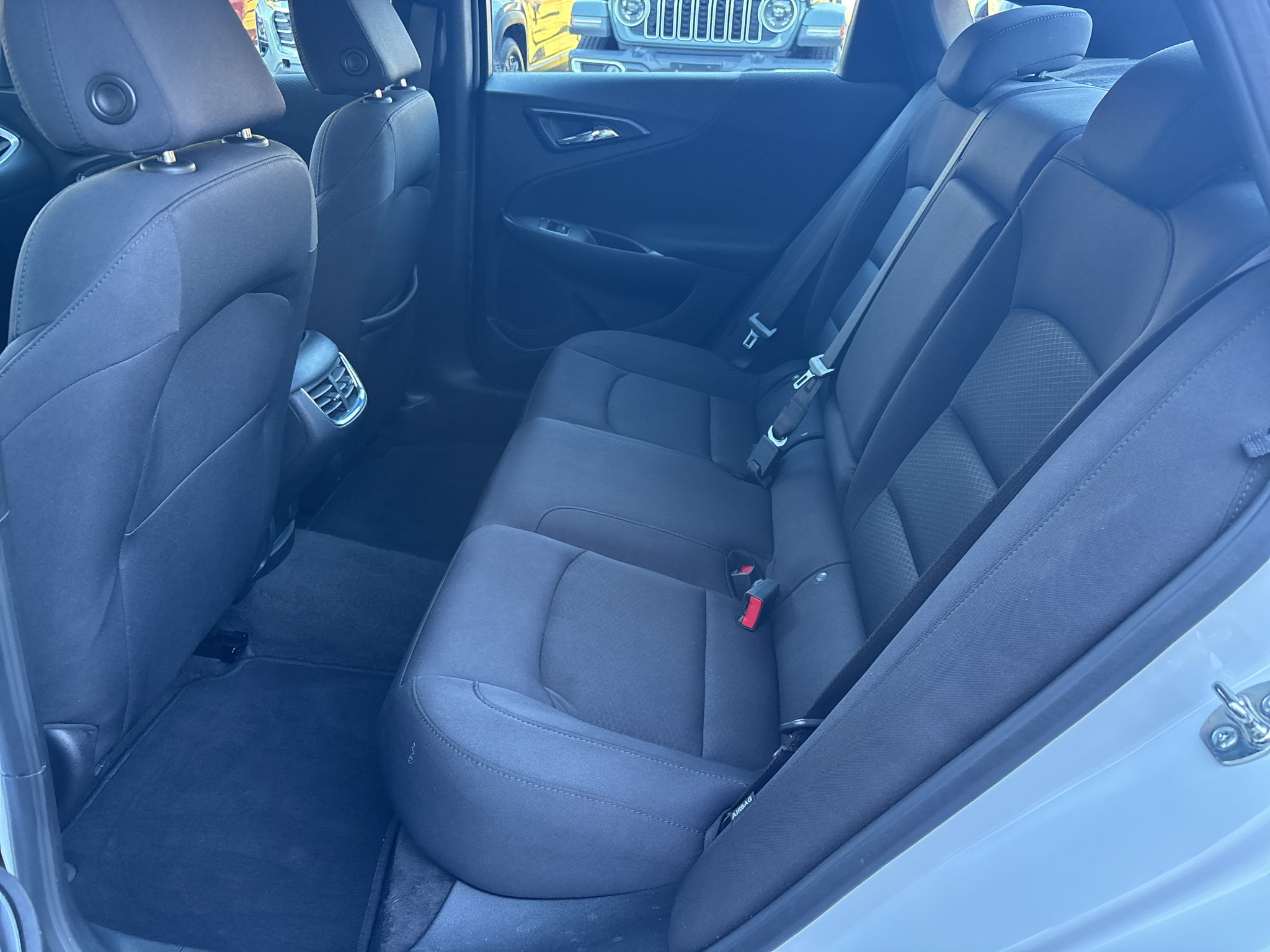 Used 2025 Chevrolet Malibu LT FWD image 24