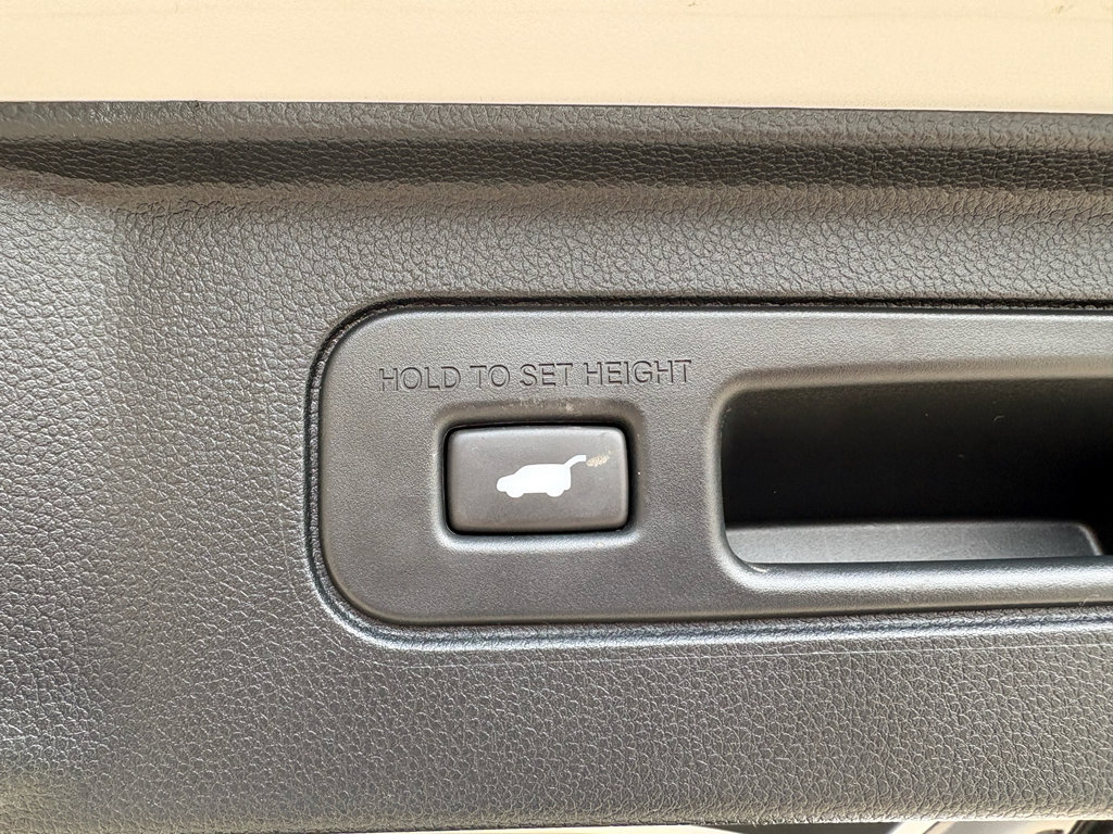 Certified 2024 Honda Pilot Touring image 32