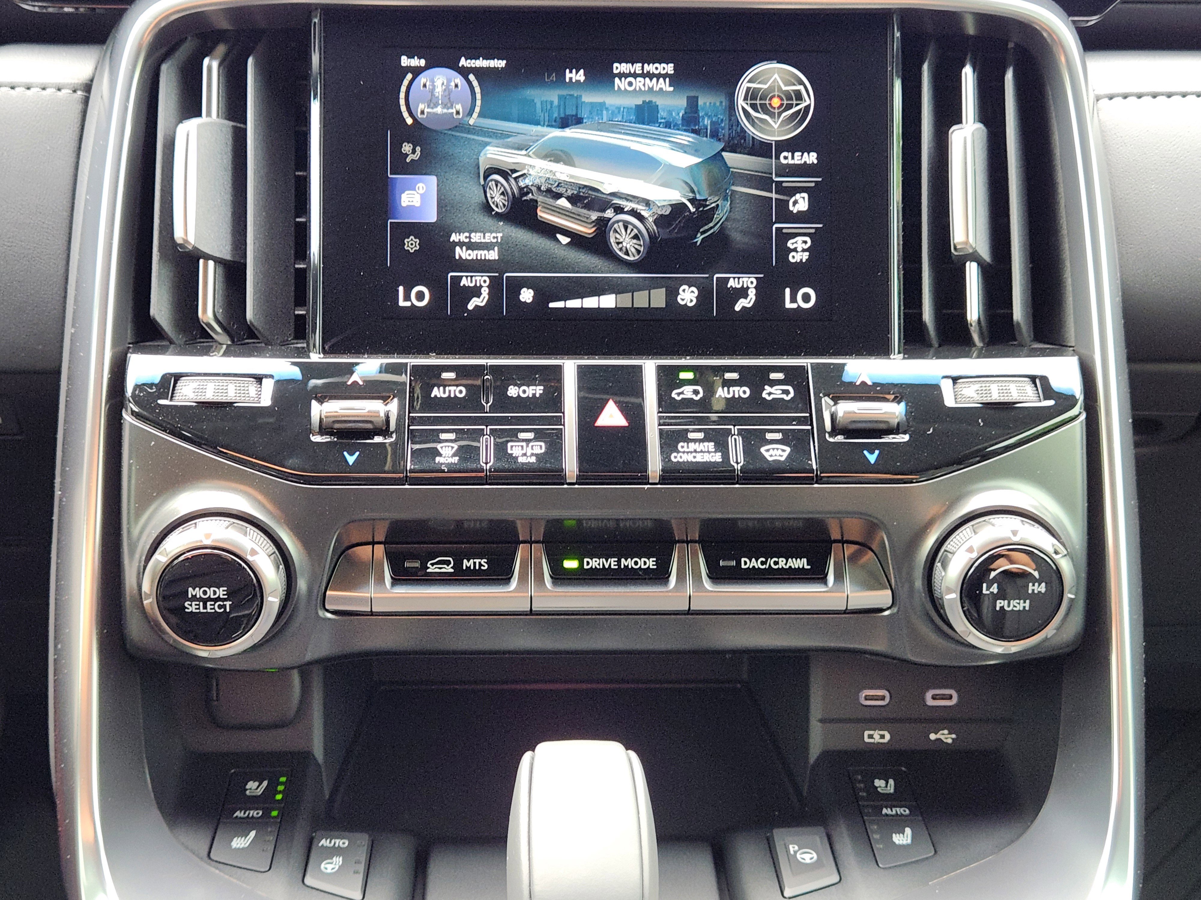 New 2025 Lexus LX 700h Overtrail image 14