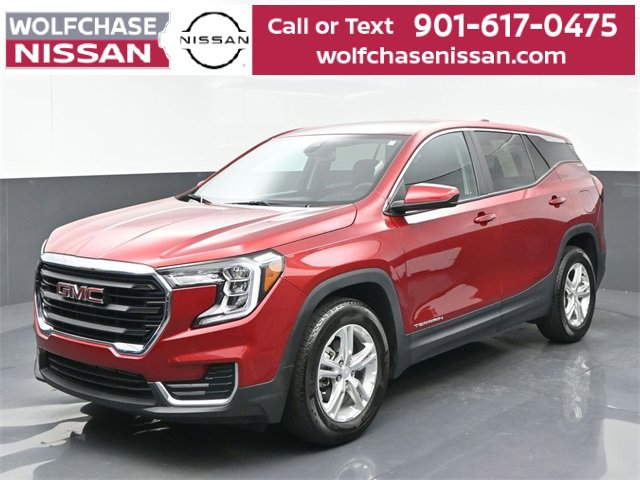 Used 2023 GMC Terrain SLE image 1