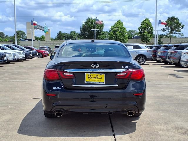 Used 2017 INFINITI Q70 3.7 RWD image 22