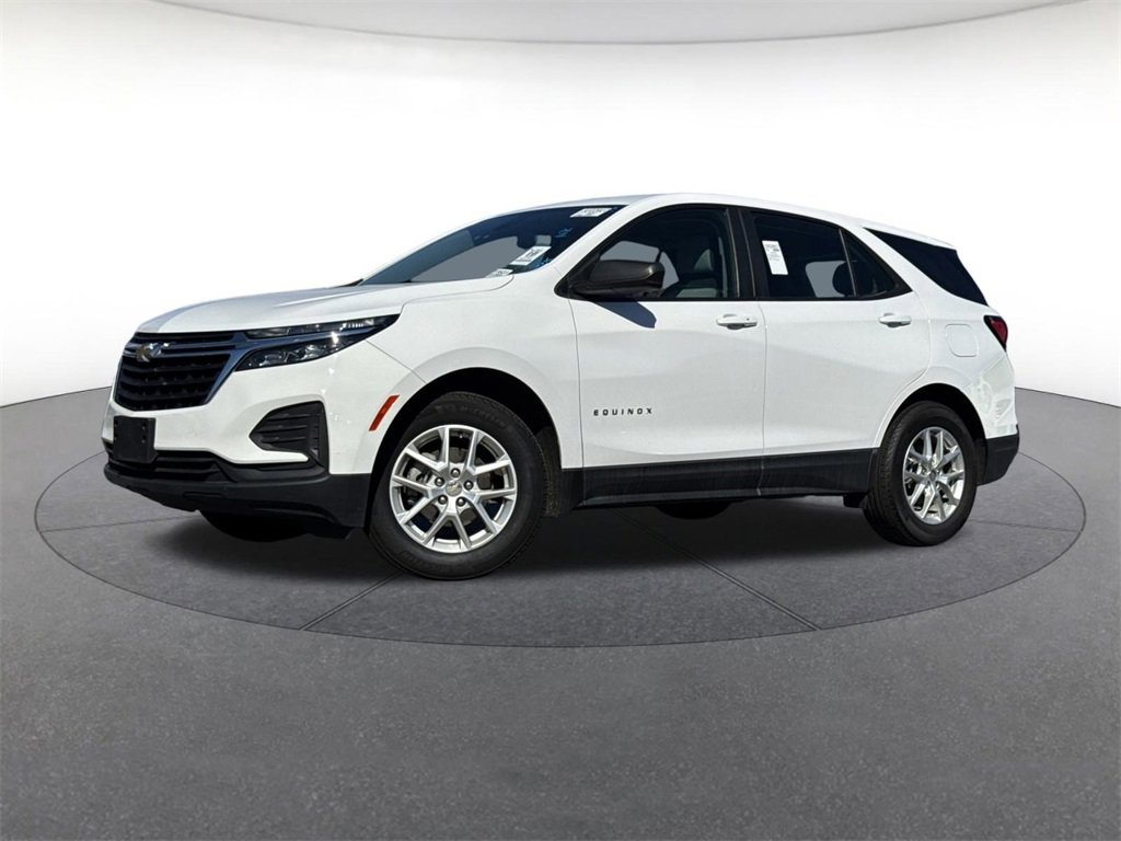 Used 2023 Chevrolet Equinox LS image 1
