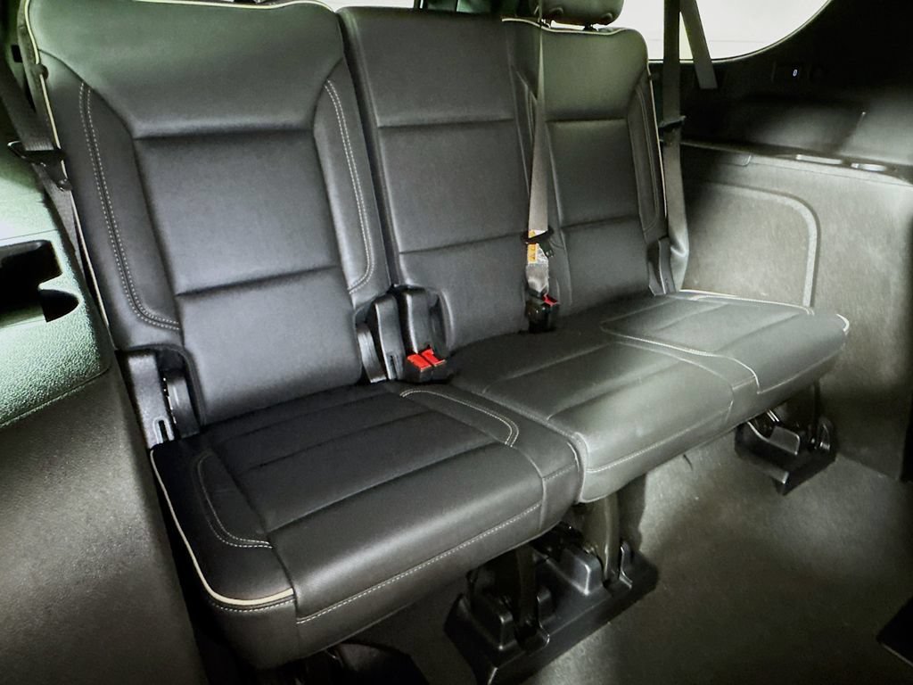 Certified 2025 Chevrolet Suburban Premier AWD/4WD image 26