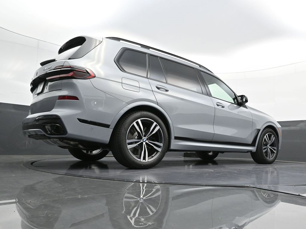 New 2026 BMW X7 M60i w/ Executive Package image 39