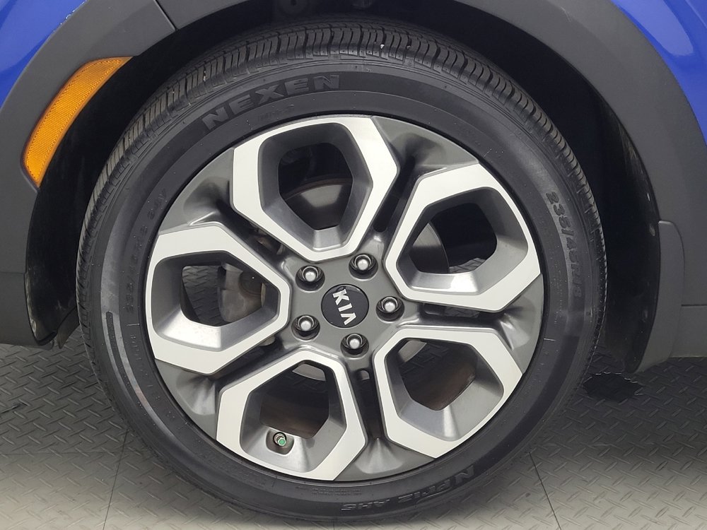 Used 2021 Kia Soul X-Line FWD image 31