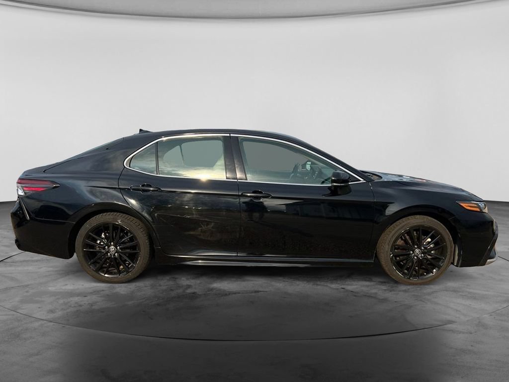 Used 2024 Toyota Camry XSE FWD image 11