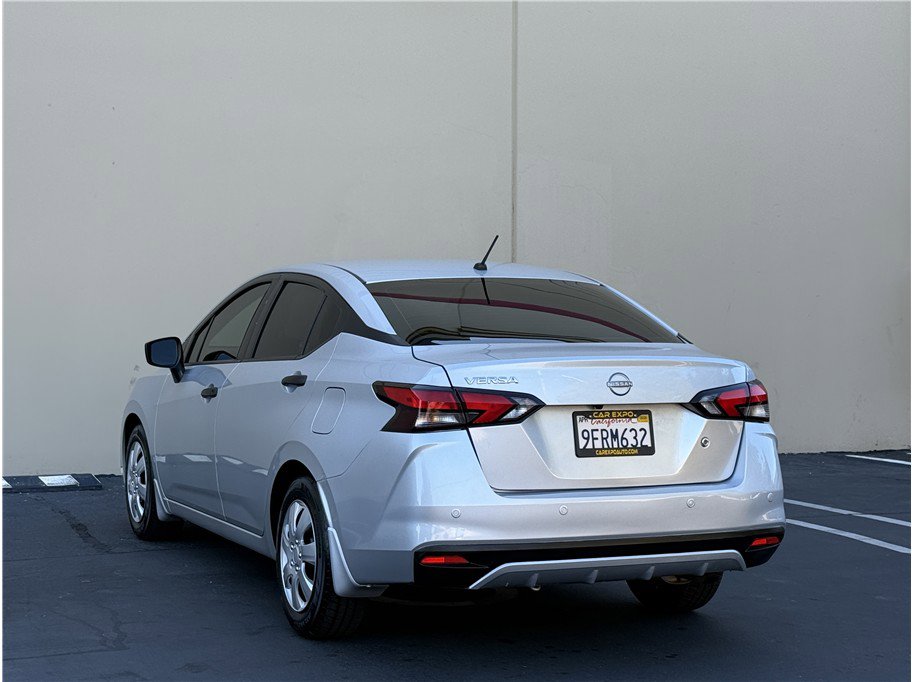 Used 2023 Nissan Versa S w/ Trunk Package image 4