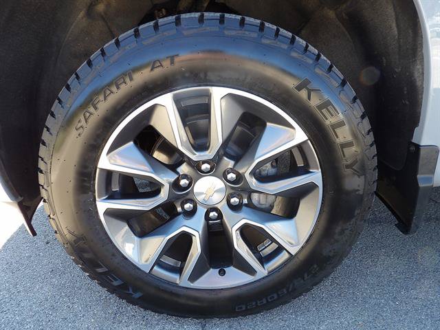 Certified 2024 Chevrolet Silverado 1500 LT AWD/4WD image 10