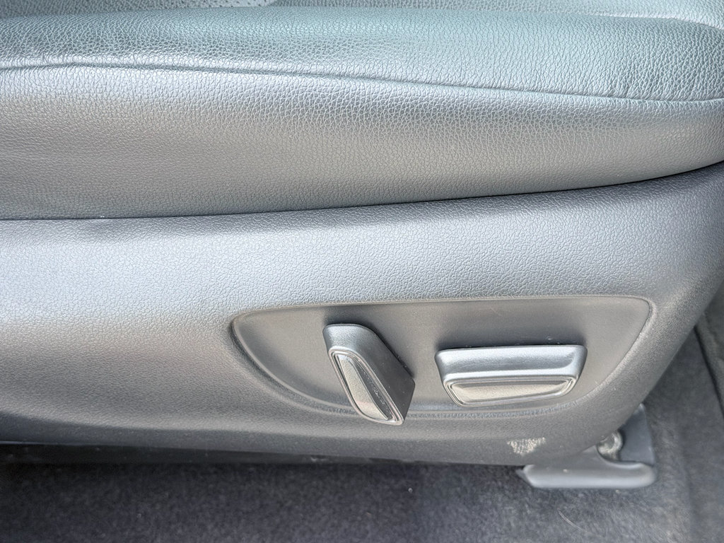 Used 2024 Toyota Grand Highlander AWD image 26