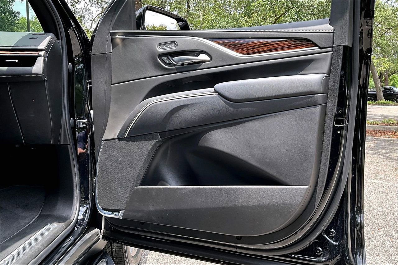 Used 2023 Cadillac Escalade Premium Luxury w/ LPO, Floor Liner Package AWD/4WD image 29