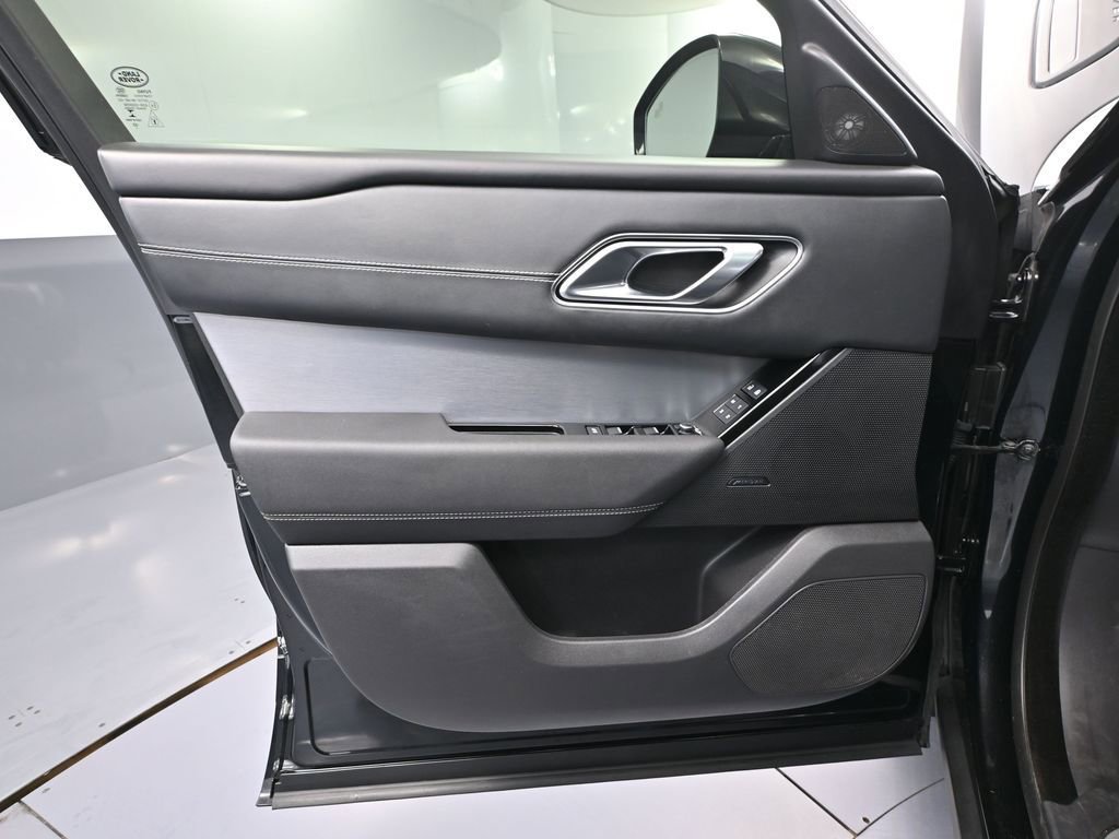Used 2023 Land Rover Range Rover Velar R-Dynamic S AWD/4WD image 19