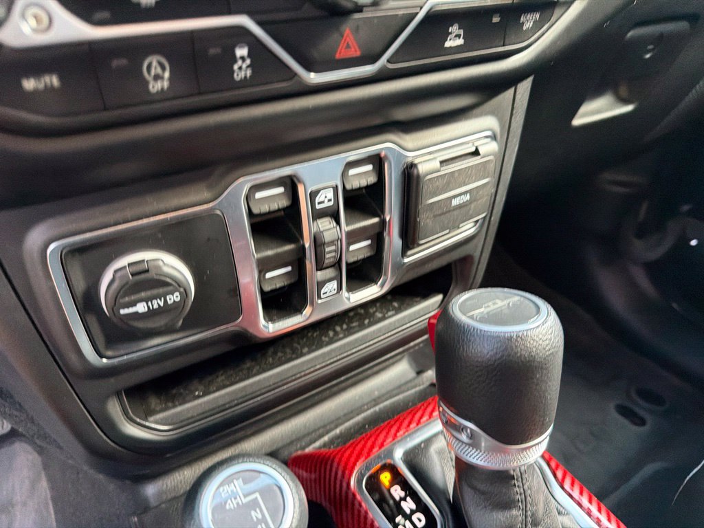 Used 2023 Jeep Gladiator Sport AWD/4WD image 26