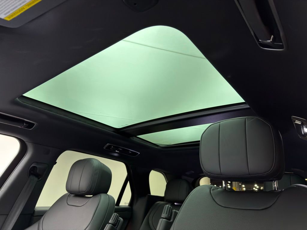 Certified 2024 Land Rover Range Rover Sport SE image 11