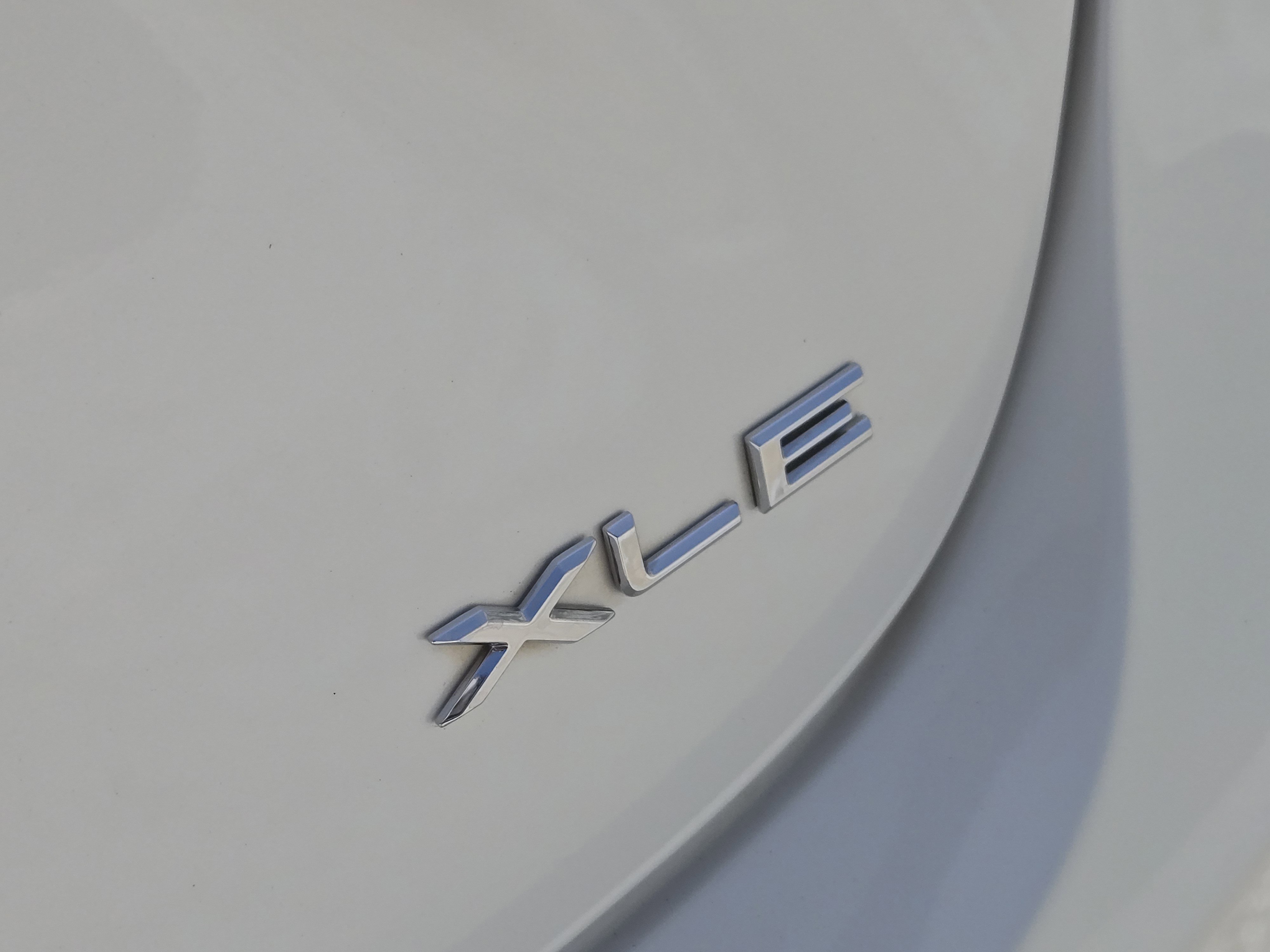 Used 2018 Toyota Avalon XLE Premium FWD image 13