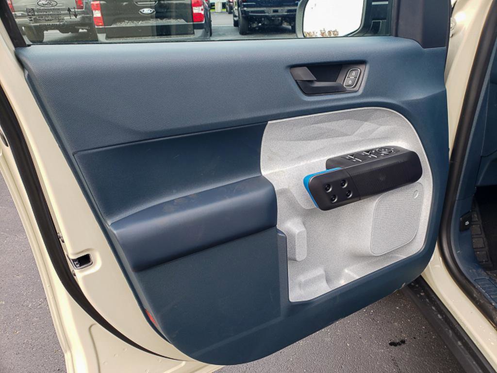 New 2025 Ford Maverick XLT w/ Equipment Group 301A image 6