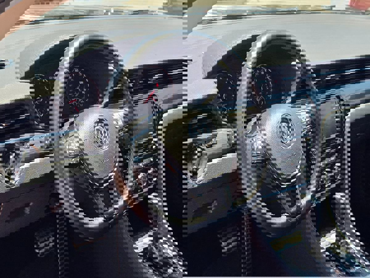 Used 2020 Volkswagen Passat 2.0T R-Line image 24