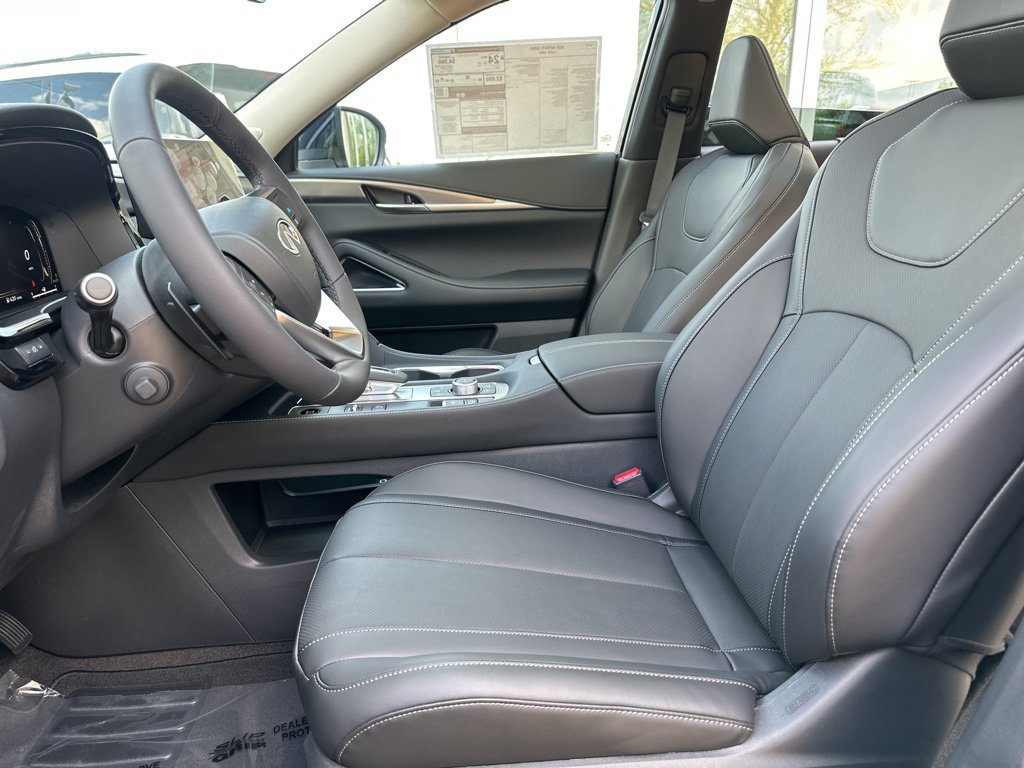 Certified 2026 INFINITI QX60 Luxe w/ Cargo Package AWD/4WD image 38