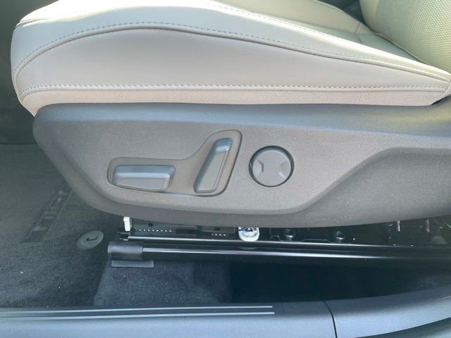 New 2025 Kia Niro EX Touring image 21