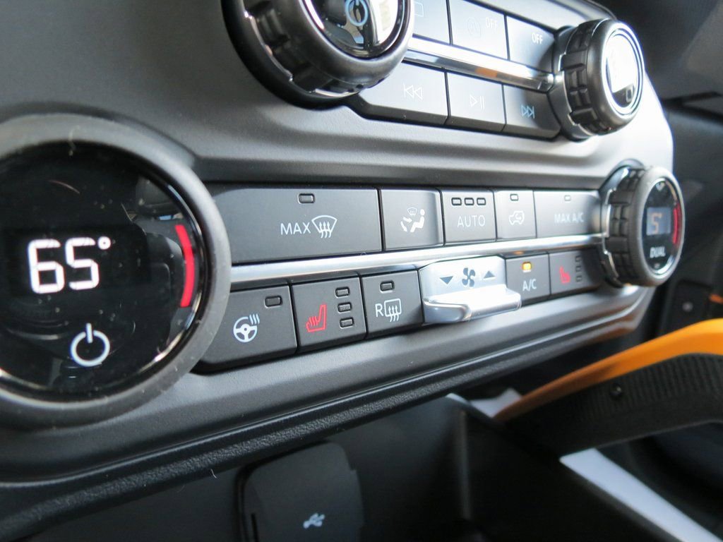 Used 2024 Ford Bronco Badlands image 22