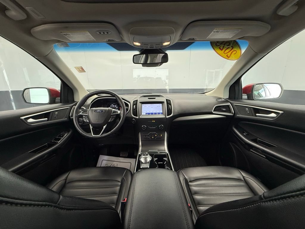 Used 2020 Ford Edge SEL w/ Convenience Package AWD/4WD image 3